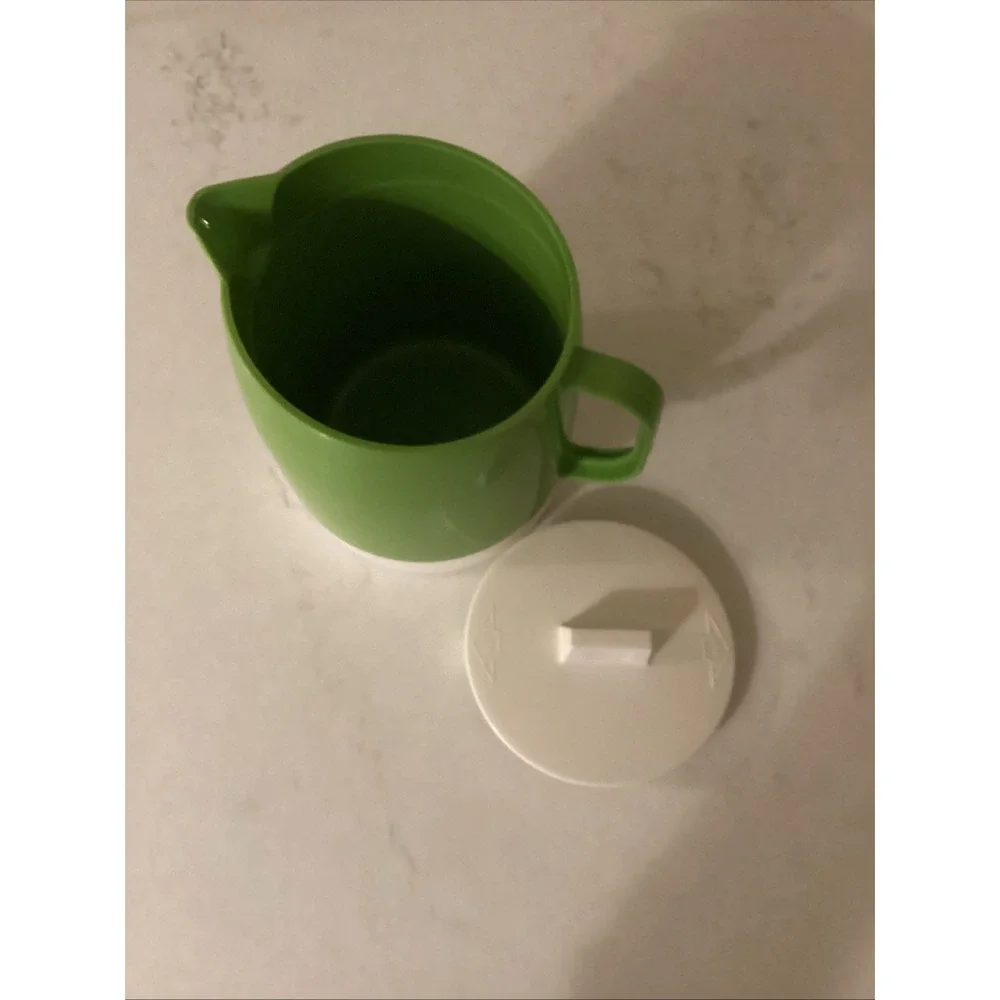1970's Quikut Double Walled Insulated Green White Pitcher For Hot Or Cold Liquid